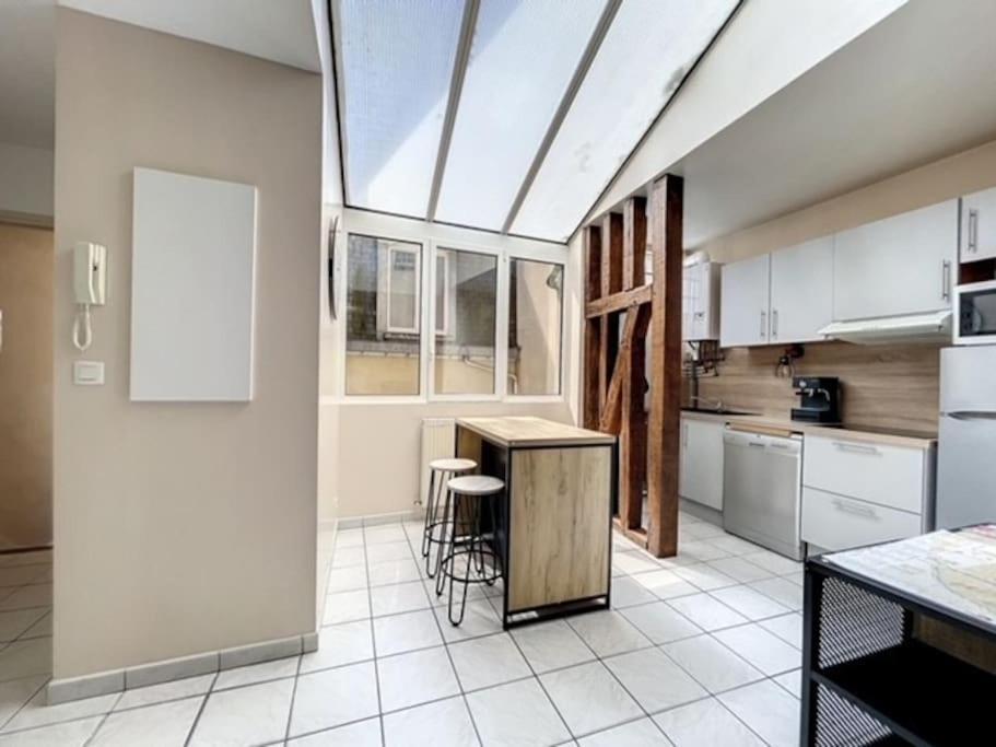 Appartement Au Coeur De Troyes Exteriér fotografie